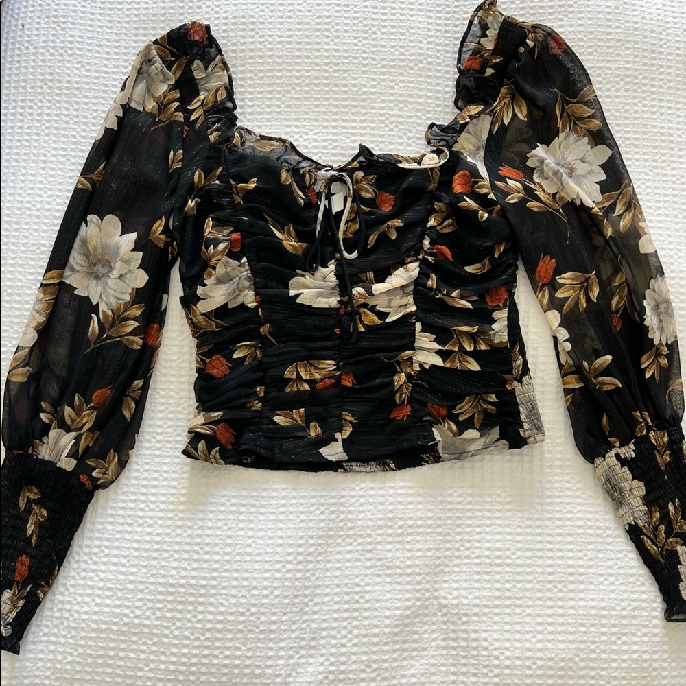 ASTR the Label Ruched Top